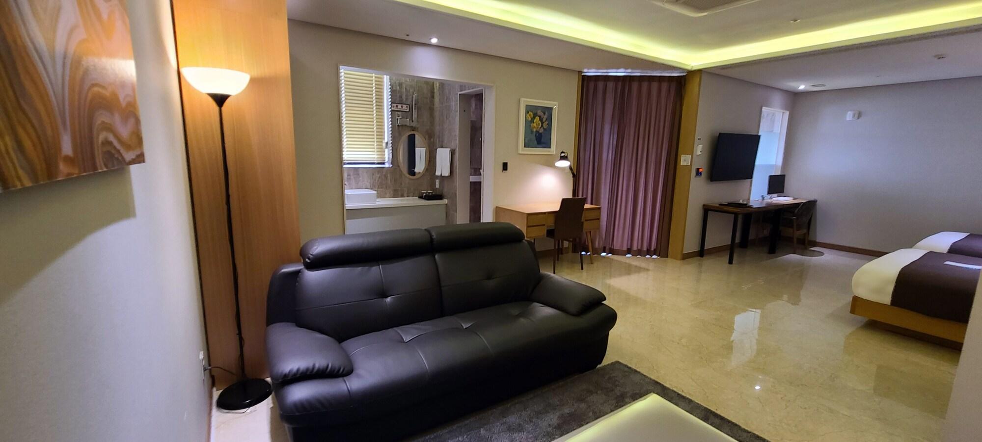 Benikea Hotel Yangsan Luaran gambar