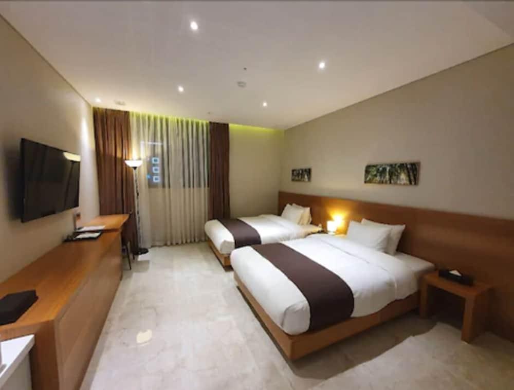 Benikea Hotel Yangsan Luaran gambar