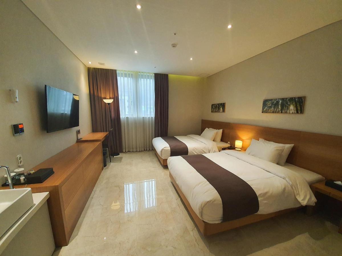 Benikea Hotel Yangsan Luaran gambar